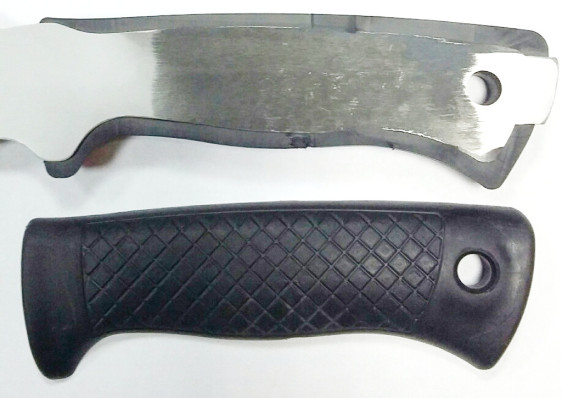 Рукоять из эластрона со втулкой 8 мм ( черная ) с упором, под клинок 2,5 мм